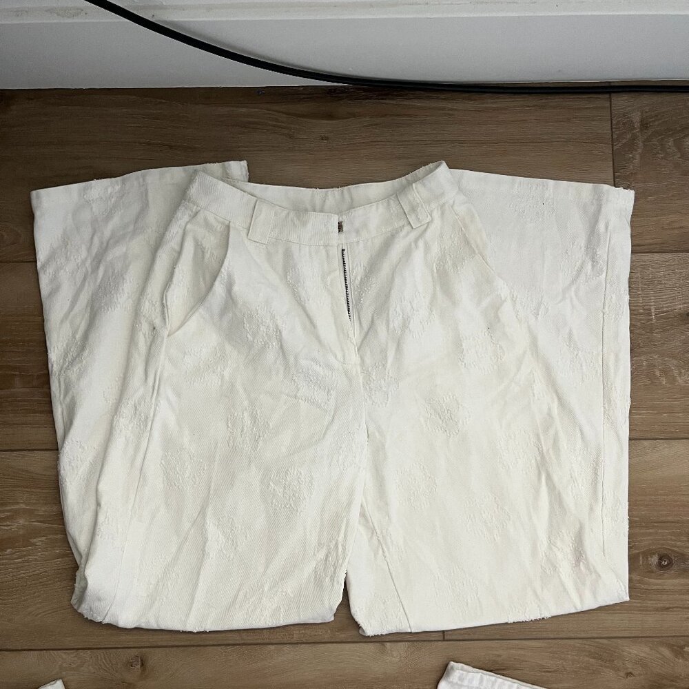 Princess Polly White flower jeans, US 4